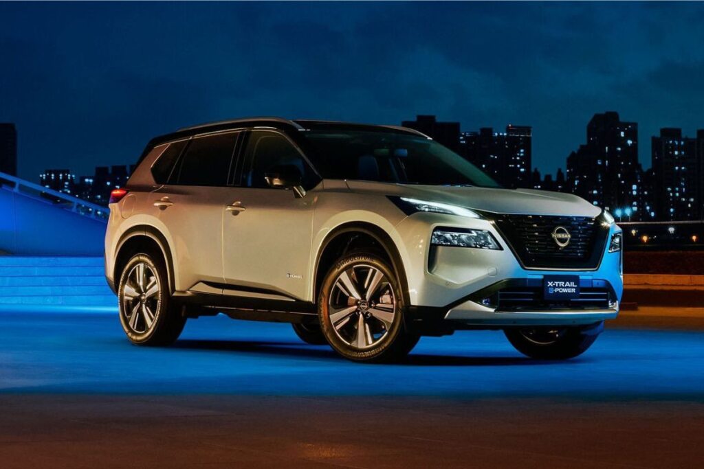 Vehículo Nissan X-Trail e-Power Híbrido Rango Extendido REEV